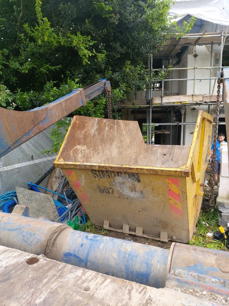 12-yard-skip-exchange-traps-hill-loughton-2